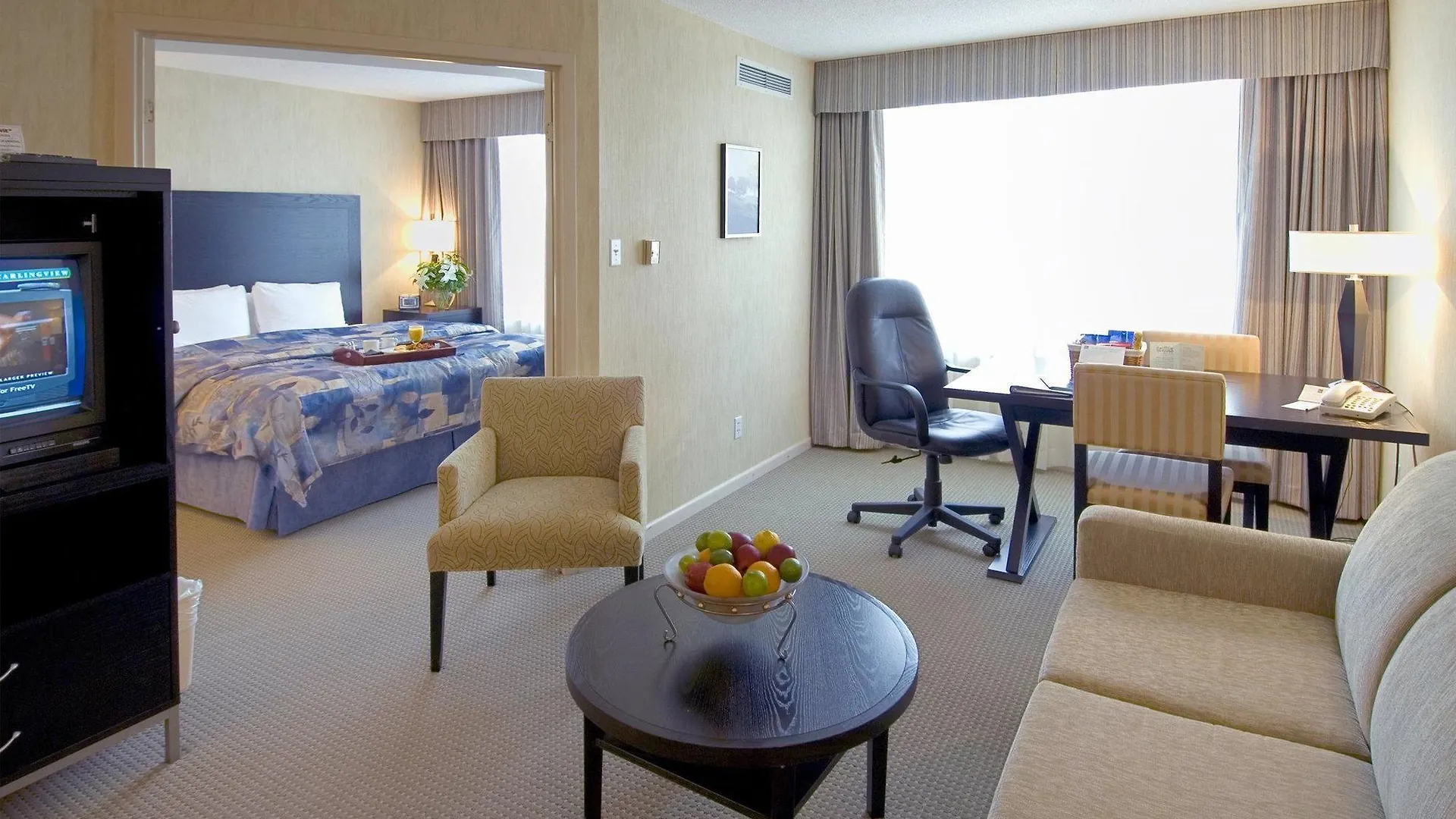 Embassy Suites By Hilton Toronto Airport Hotel
